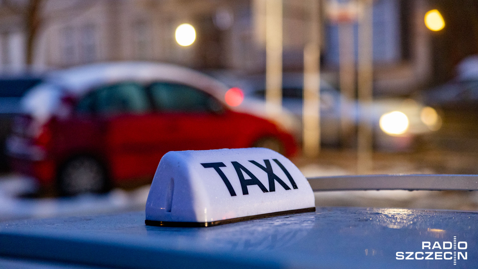 Weryfikacja taksówkarzy w Szczecinie - z rynku będzie musiało odejść około 40 procent kierowców. To pokłosie nowych przepisów.