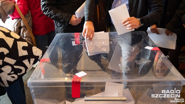 Wybory samorządowe już 7 kwietnia. Czas na obywatelskie przygotowanie, czyli Poradnik wyborczy w pigułce. O czym powinniśmy pamiętać przed wizytą w lokalu wyborczym Na to pytanie odpowiadali goście wtorkowej audycji Radio Szczecin na Wieczór.