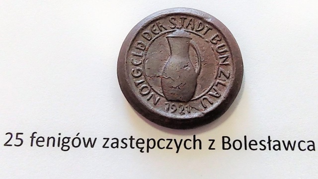 Pierwszy Urząd Skarbowy w Szczecinie przekazał Muzeum Narodowego w Szczecinie siedem zabytkowych monet. Taka decyzja zapadła na podstawie wyroku sądu, który stwierdził likwidację niepodjętego depozytu.
