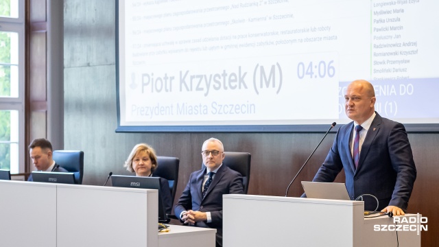Pozytywnie i w życzliwości - tak o rozmowach koalicyjnych w nowej szczecińskiej Radzie Miasta mówi prezydent Piotr Krzystek.